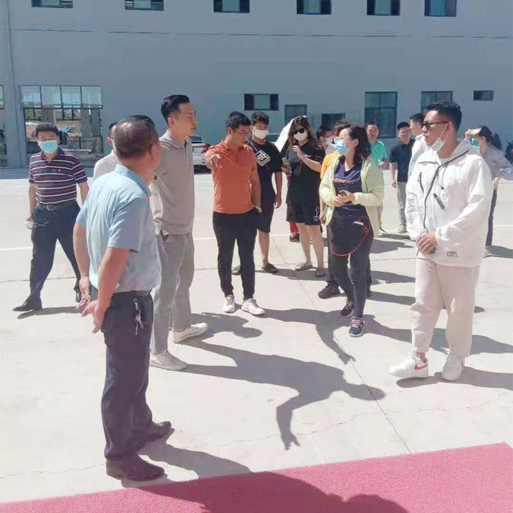 &#20247;&#24425;&#23448;&#32593;&#45;&#40;&#20013;&#22269;&#41;&#32929;&#20221;&#26377;&#38480;&#20844;&#21496;